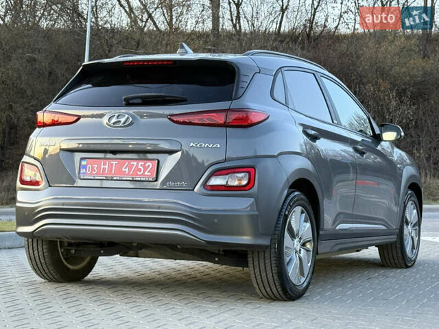 Сірий Хендай Kona, об'ємом двигуна 0 л та пробігом 63 тис. км за 18600 $, фото 5 на Automoto.ua