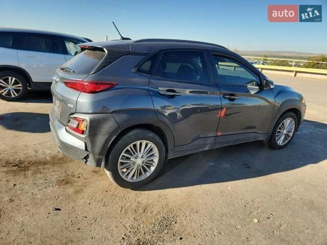 Серый Хендай Kona, объемом двигателя 2 л и пробегом 86 тыс. км за 2500 $, фото 2 на Automoto.ua