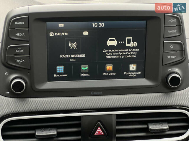 Серый Хендай Kona, объемом двигателя 1.6 л и пробегом 54 тыс. км за 20950 $, фото 36 на Automoto.ua