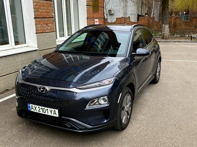 Сірий Хендай Kona, об'ємом двигуна 0 л та пробігом 75 тис. км за 16000 $, фото 2 на Automoto.ua