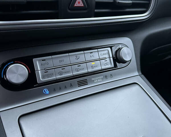 Сірий Хендай Kona, об'ємом двигуна 0 л та пробігом 149 тис. км за 17950 $, фото 57 на Automoto.ua