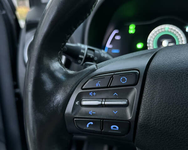 Серый Хендай Kona, объемом двигателя 0 л и пробегом 137 тыс. км за 17500 $, фото 97 на Automoto.ua