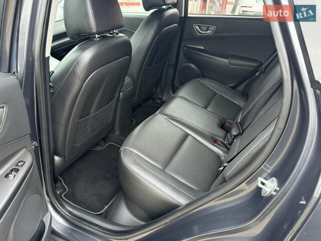 Сірий Хендай Kona, об'ємом двигуна 0 л та пробігом 78 тис. км за 18600 $, фото 19 на Automoto.ua