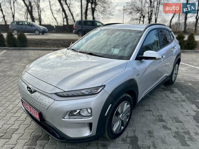 Серый Хендай Kona, объемом двигателя 0 л и пробегом 86 тыс. км за 16000 $, фото 8 на Automoto.ua