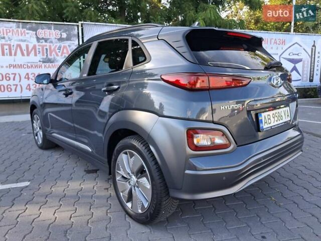 Серый Хендай Kona, объемом двигателя 0 л и пробегом 46 тыс. км за 16500 $, фото 6 на Automoto.ua