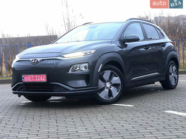 Серый Хендай Kona, объемом двигателя 0 л и пробегом 133 тыс. км за 15600 $, фото 1 на Automoto.ua
