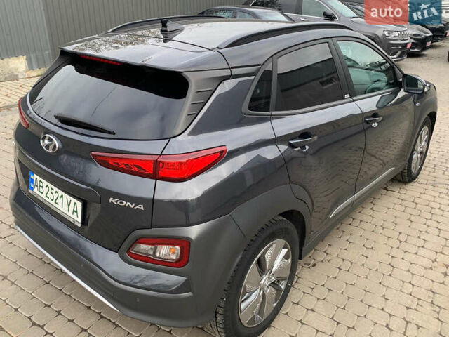 Серый Хендай Kona, объемом двигателя 0 л и пробегом 107 тыс. км за 18900 $, фото 5 на Automoto.ua