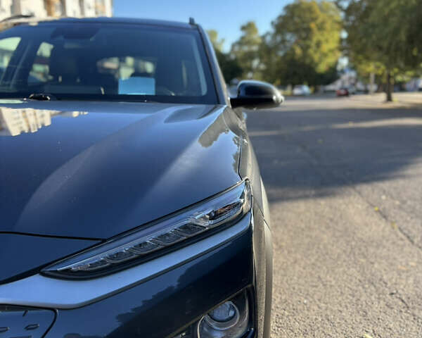 Сірий Хендай Kona, об'ємом двигуна 0 л та пробігом 62 тис. км за 18200 $, фото 11 на Automoto.ua