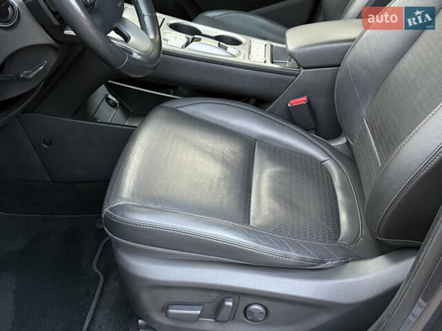 Сірий Хендай Kona, об'ємом двигуна 0 л та пробігом 81 тис. км за 17200 $, фото 58 на Automoto.ua