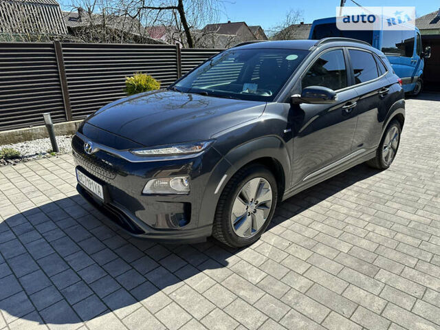 Сірий Хендай Kona, об'ємом двигуна 0 л та пробігом 122 тис. км за 18700 $, фото 3 на Automoto.ua