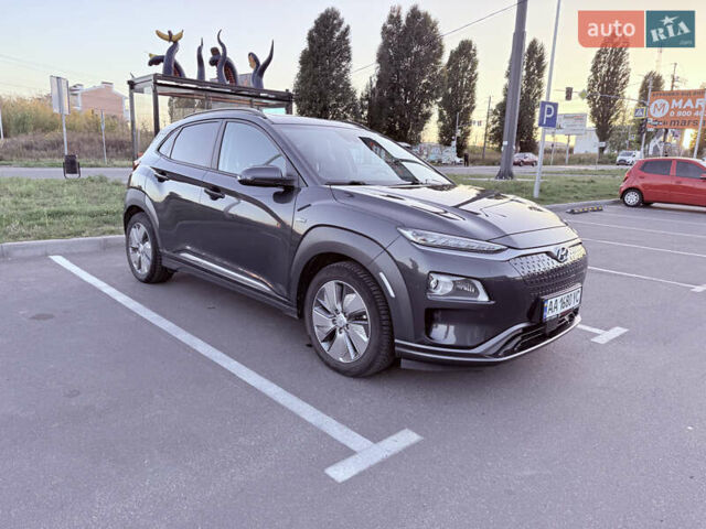 Сірий Хендай Kona, об'ємом двигуна 0 л та пробігом 102 тис. км за 17500 $, фото 2 на Automoto.ua