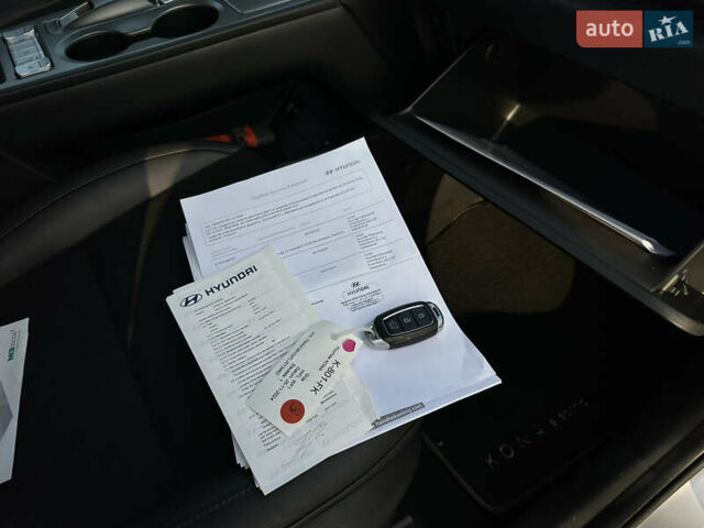 Серый Хендай Kona, объемом двигателя 0 л и пробегом 86 тыс. км за 16000 $, фото 59 на Automoto.ua
