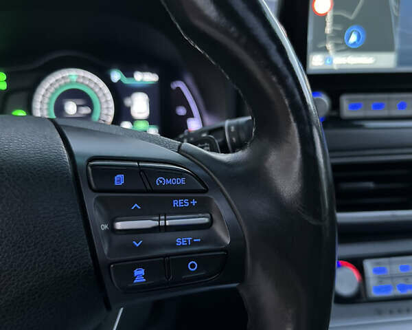 Серый Хендай Kona, объемом двигателя 0 л и пробегом 137 тыс. км за 17500 $, фото 98 на Automoto.ua