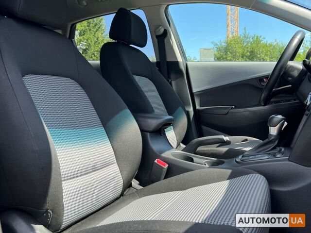 Сірий Хендай Kona, об'ємом двигуна 2 л та пробігом 51 тис. км за 17300 $, фото 10 на Automoto.ua