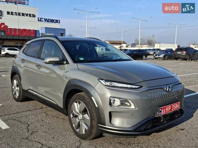 Серый Хендай Kona, объемом двигателя 0 л и пробегом 116 тыс. км за 18600 $, фото 1 на Automoto.ua