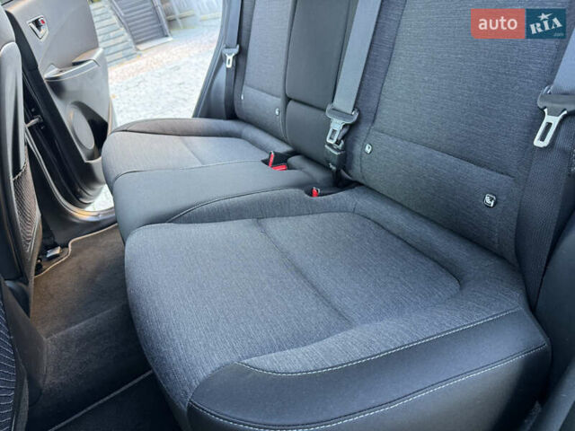 Сірий Хендай Kona, об'ємом двигуна 0 л та пробігом 114 тис. км за 15999 $, фото 32 на Automoto.ua