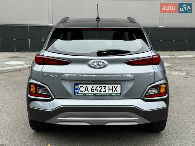 Сірий Хендай Kona, об'ємом двигуна 1.6 л та пробігом 32 тис. км за 18999 $, фото 6 на Automoto.ua