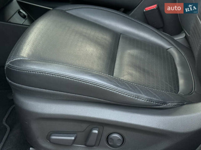 Сірий Хендай Kona, об'ємом двигуна 0 л та пробігом 81 тис. км за 17200 $, фото 56 на Automoto.ua