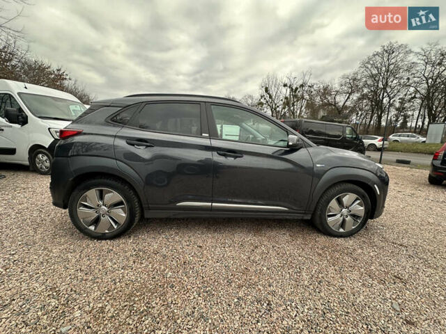 Сірий Хендай Kona, об'ємом двигуна 0 л та пробігом 61 тис. км за 18800 $, фото 14 на Automoto.ua