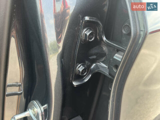 Сірий Хендай Kona, об'ємом двигуна 0 л та пробігом 50 тис. км за 14999 $, фото 51 на Automoto.ua