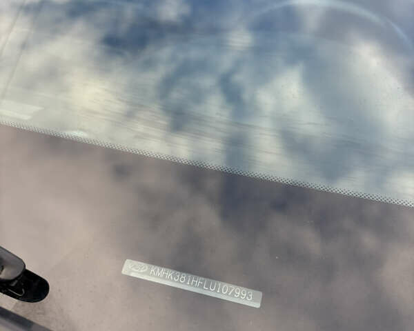 Серый Хендай Kona, объемом двигателя 0 л и пробегом 23 тыс. км за 16900 $, фото 37 на Automoto.ua