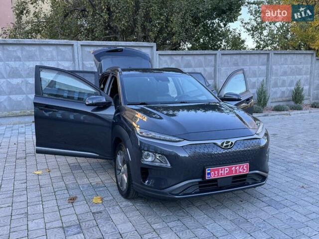 Сірий Хендай Kona, об'ємом двигуна 0 л та пробігом 114 тис. км за 15999 $, фото 23 на Automoto.ua