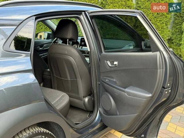 Сірий Хендай Kona, об'ємом двигуна 0 л та пробігом 36 тис. км за 16400 $, фото 23 на Automoto.ua