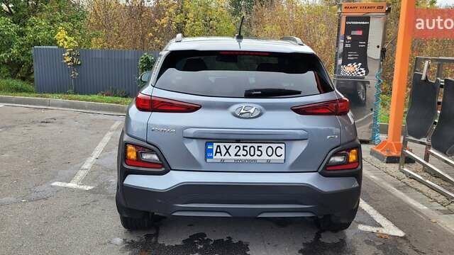 Сірий Хендай Kona, об'ємом двигуна 2 л та пробігом 59 тис. км за 15100 $, фото 3 на Automoto.ua