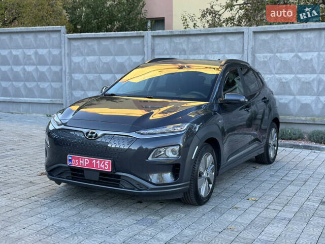 Сірий Хендай Kona, об'ємом двигуна 0 л та пробігом 114 тис. км за 15999 $, фото 1 на Automoto.ua