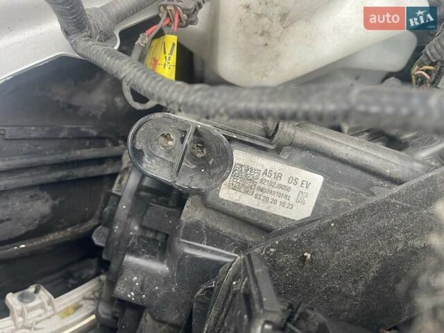 Серый Хендай Kona, объемом двигателя 0 л и пробегом 114 тыс. км за 17100 $, фото 55 на Automoto.ua