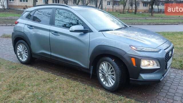 Сірий Хендай Kona, об'ємом двигуна 2 л та пробігом 61 тис. км за 14600 $, фото 3 на Automoto.ua