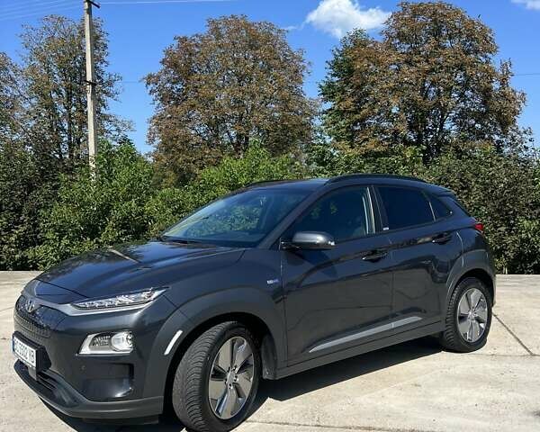 Серый Хендай Kona, объемом двигателя 0 л и пробегом 30 тыс. км за 21100 $, фото 27 на Automoto.ua