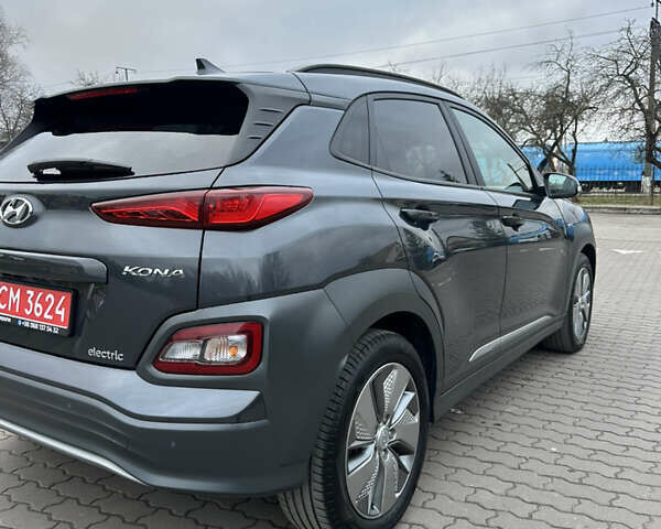 Сірий Хендай Kona, об'ємом двигуна 0 л та пробігом 149 тис. км за 17950 $, фото 12 на Automoto.ua