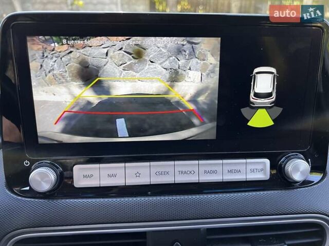 Серый Хендай Kona, объемом двигателя 0 л и пробегом 31 тыс. км за 20000 $, фото 18 на Automoto.ua