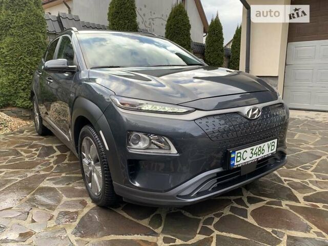 Сірий Хендай Kona, об'ємом двигуна 0 л та пробігом 34 тис. км за 17300 $, фото 15 на Automoto.ua