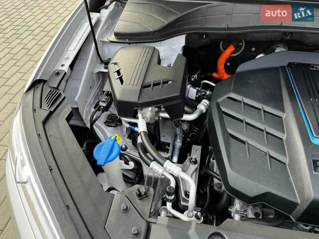 Серый Хендай Kona, объемом двигателя 0 л и пробегом 136 тыс. км за 16700 $, фото 45 на Automoto.ua