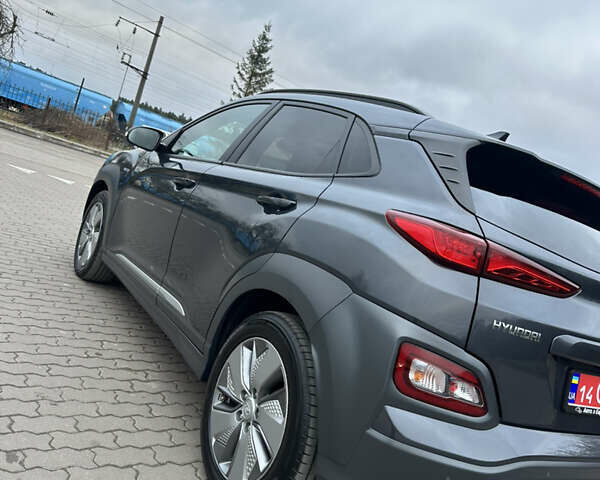 Сірий Хендай Kona, об'ємом двигуна 0 л та пробігом 149 тис. км за 17950 $, фото 17 на Automoto.ua