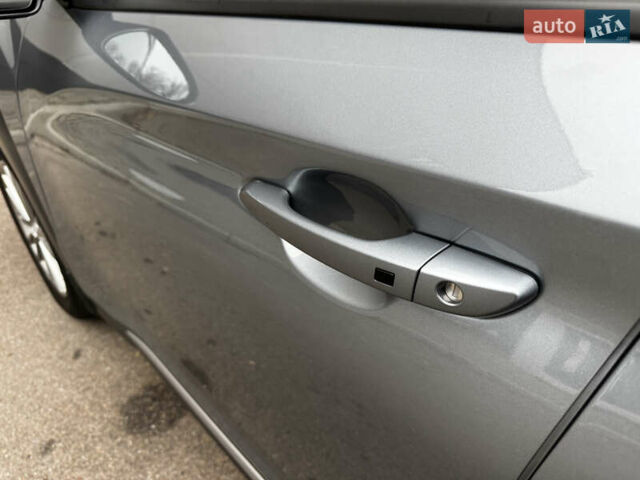 Сірий Хендай Kona, об'ємом двигуна 1.6 л та пробігом 32 тис. км за 18999 $, фото 10 на Automoto.ua