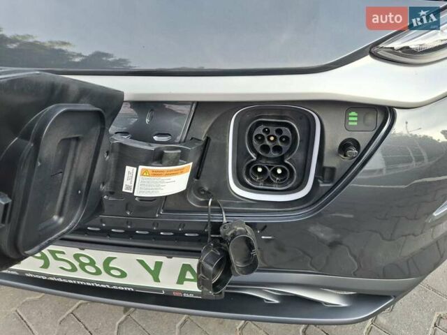 Серый Хендай Kona, объемом двигателя 0 л и пробегом 46 тыс. км за 16500 $, фото 31 на Automoto.ua