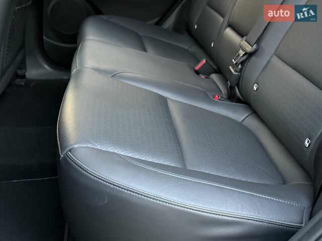 Сірий Хендай Kona, об'ємом двигуна 0 л та пробігом 81 тис. км за 17200 $, фото 64 на Automoto.ua