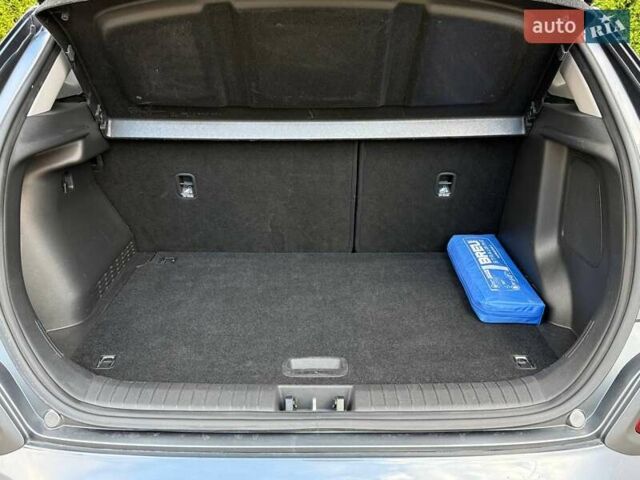 Сірий Хендай Kona, об'ємом двигуна 0 л та пробігом 36 тис. км за 16400 $, фото 10 на Automoto.ua