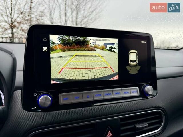 Серый Хендай Kona, объемом двигателя 0 л и пробегом 74 тыс. км за 15250 $, фото 66 на Automoto.ua