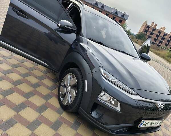 Серый Хендай Kona, объемом двигателя 0 л и пробегом 141 тыс. км за 17200 $, фото 13 на Automoto.ua