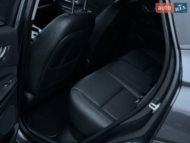 Серый Хендай Kona, объемом двигателя 0 л и пробегом 98 тыс. км за 18300 $, фото 18 на Automoto.ua