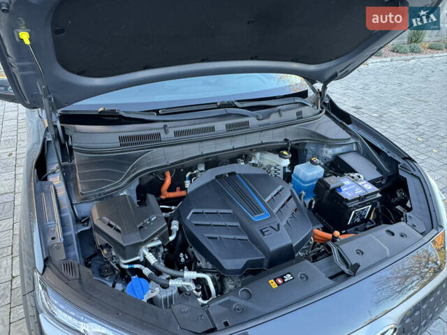 Сірий Хендай Kona, об'ємом двигуна 0 л та пробігом 114 тис. км за 15999 $, фото 44 на Automoto.ua
