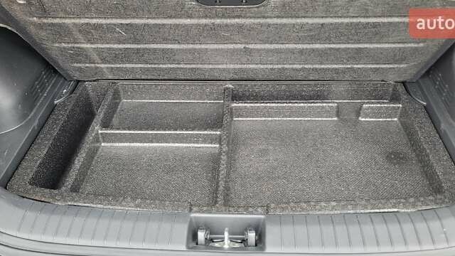 Сірий Хендай Kona, об'ємом двигуна 2 л та пробігом 59 тис. км за 15100 $, фото 9 на Automoto.ua