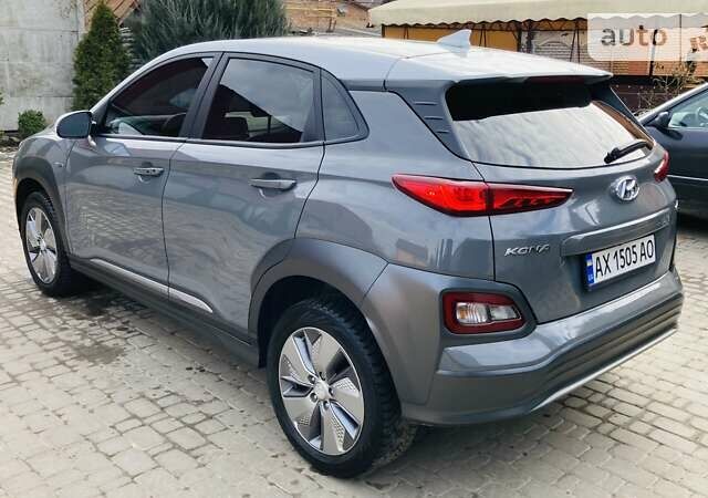 Сірий Хендай Kona, об'ємом двигуна 0 л та пробігом 31 тис. км за 23000 $, фото 6 на Automoto.ua