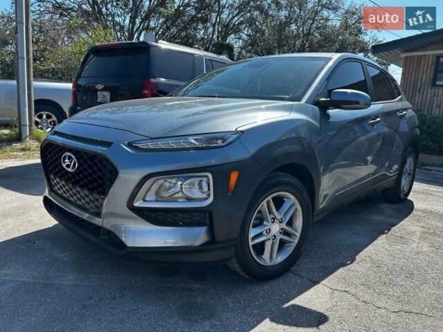 Серый Хендай Kona, объемом двигателя 2 л и пробегом 59 тыс. км за 3600 $, фото 1 на Automoto.ua