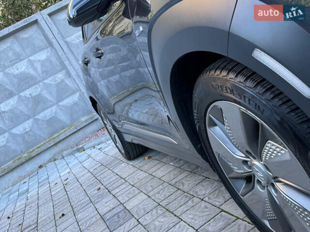 Сірий Хендай Kona, об'ємом двигуна 0 л та пробігом 114 тис. км за 15999 $, фото 50 на Automoto.ua
