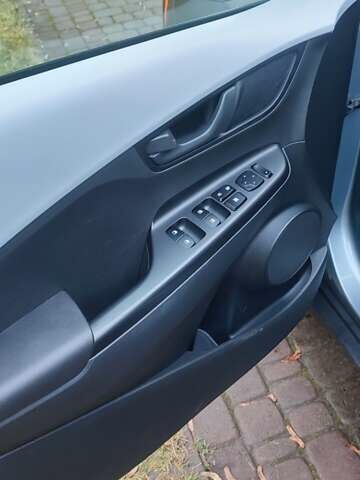 Сірий Хендай Kona, об'ємом двигуна 2 л та пробігом 61 тис. км за 14600 $, фото 13 на Automoto.ua